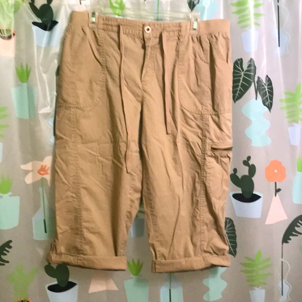 Faded Glory Tan cotton elastic waist Capri